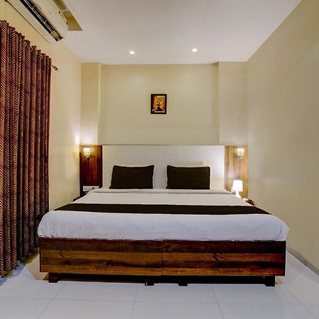 Hotel O Aishwarya Service Apartment Nova Bombaim Exterior foto