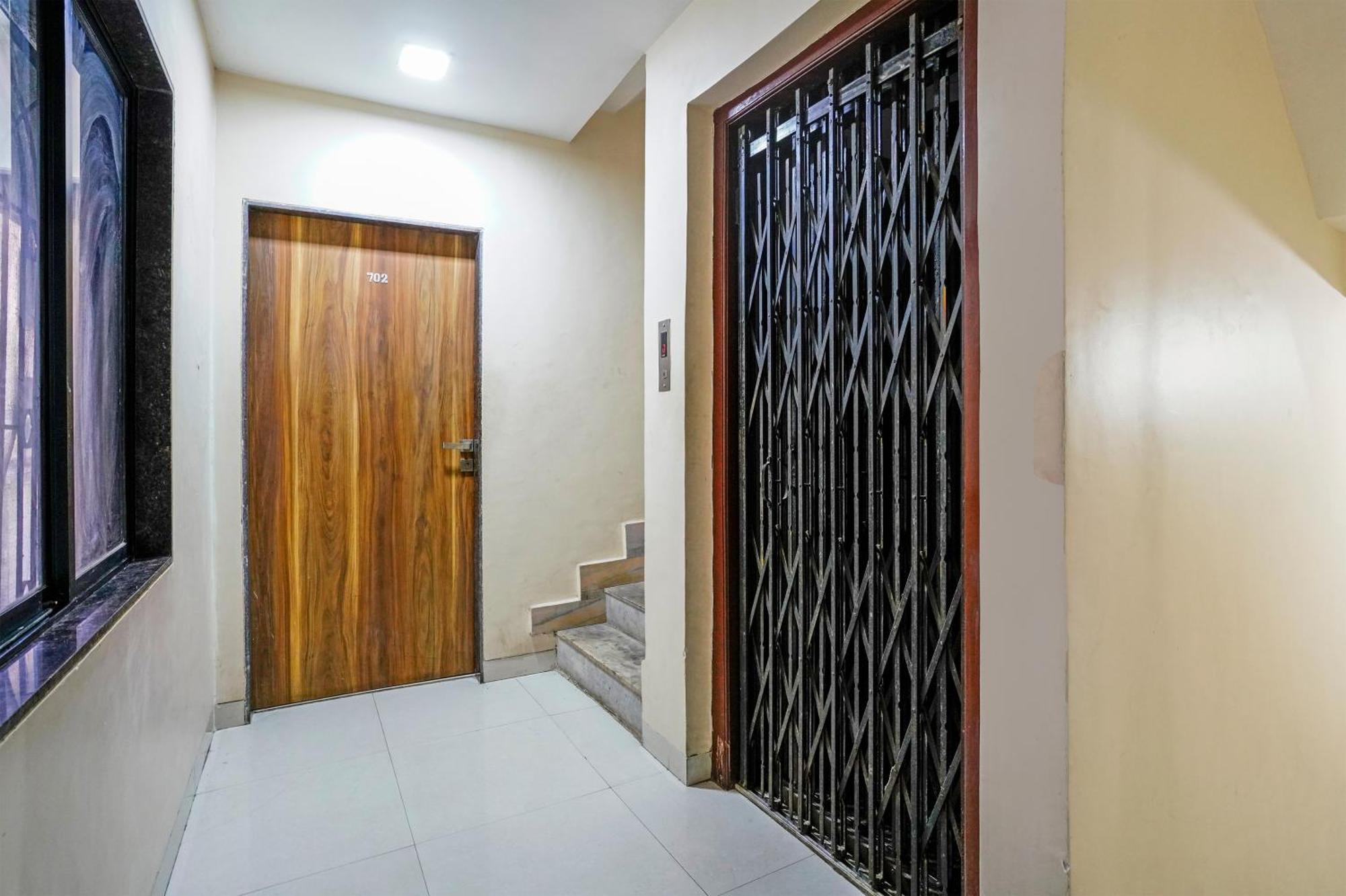 Hotel O Aishwarya Service Apartment Nova Bombaim Exterior foto
