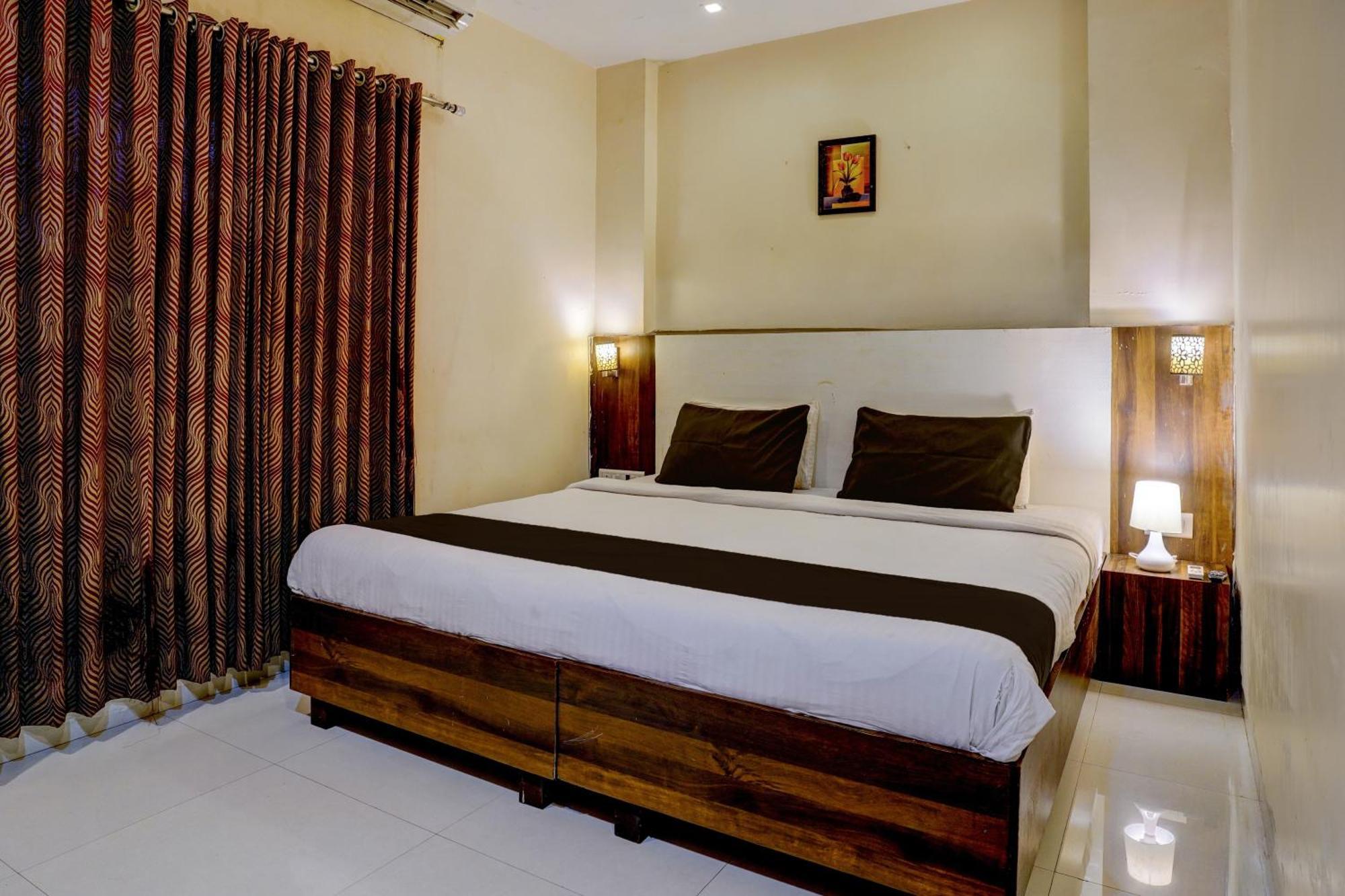 Hotel O Aishwarya Service Apartment Nova Bombaim Exterior foto