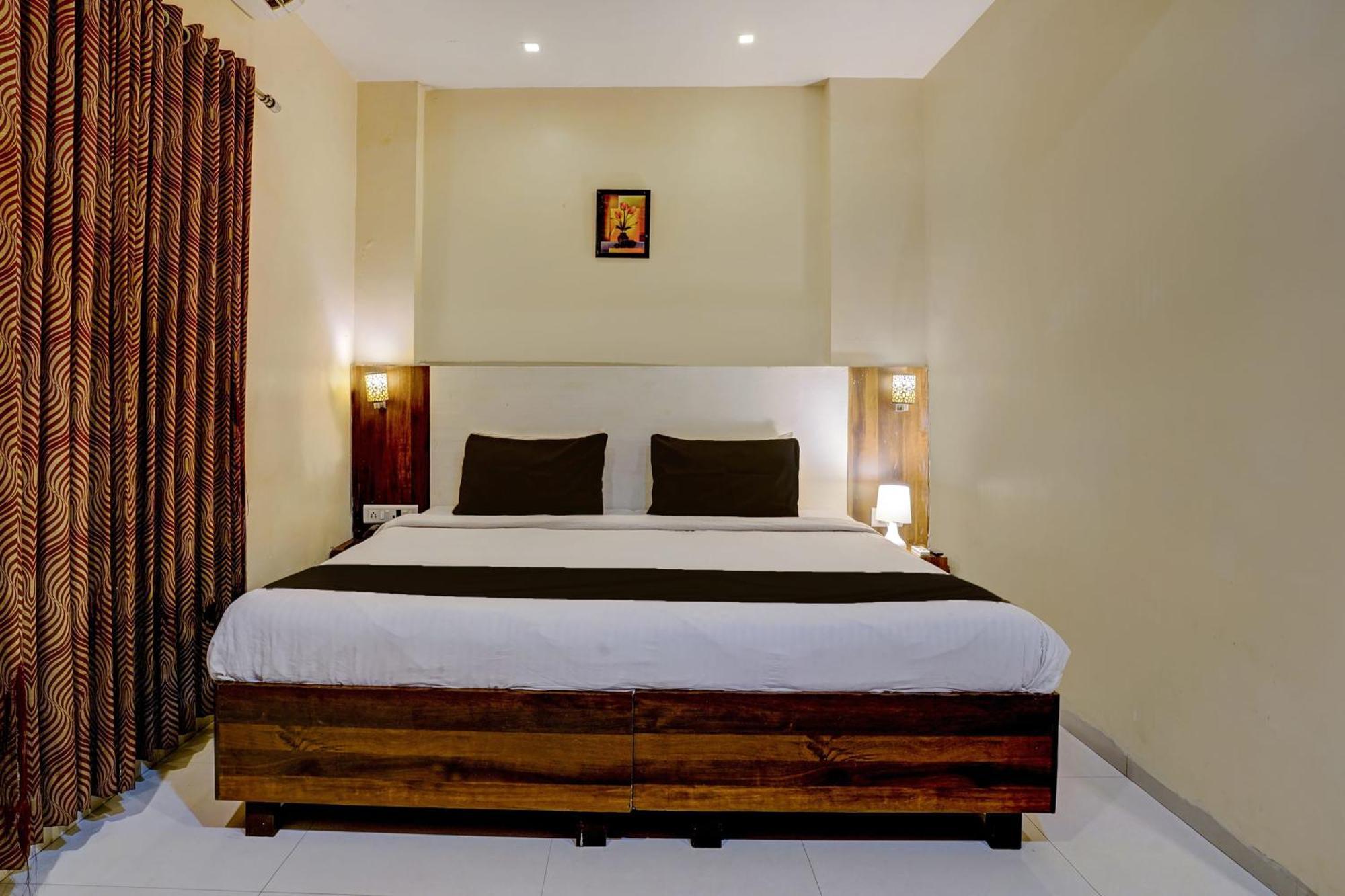 Hotel O Aishwarya Service Apartment Nova Bombaim Exterior foto