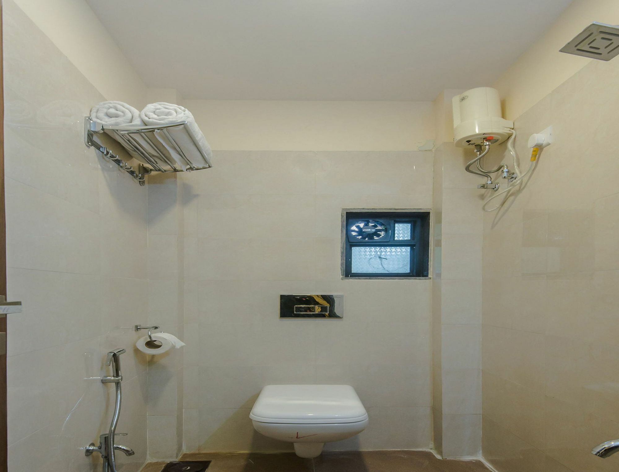 Hotel O Aishwarya Service Apartment Nova Bombaim Exterior foto